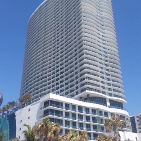 Contemporary Beach Resort Condos Dania Beach Kültér fotó