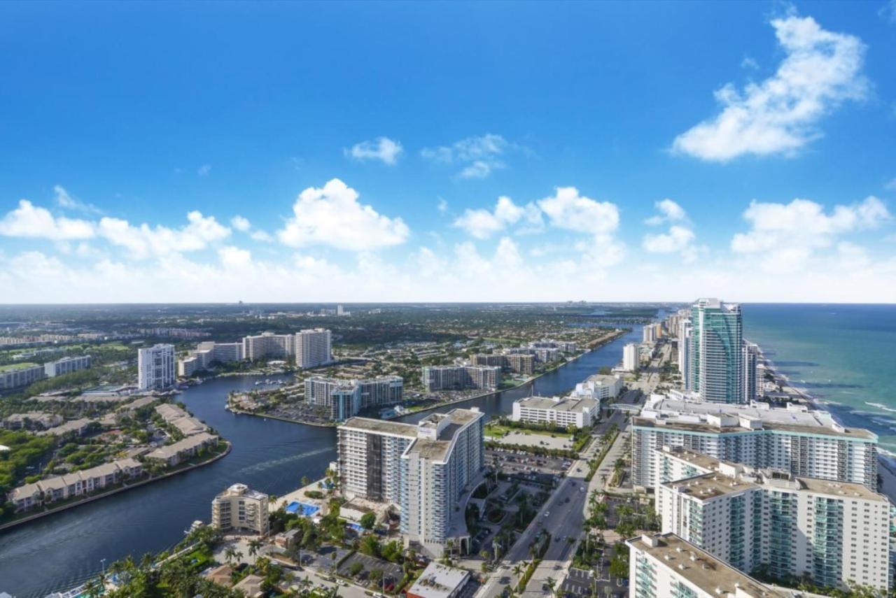 Contemporary Beach Resort Condos Dania Beach Kültér fotó